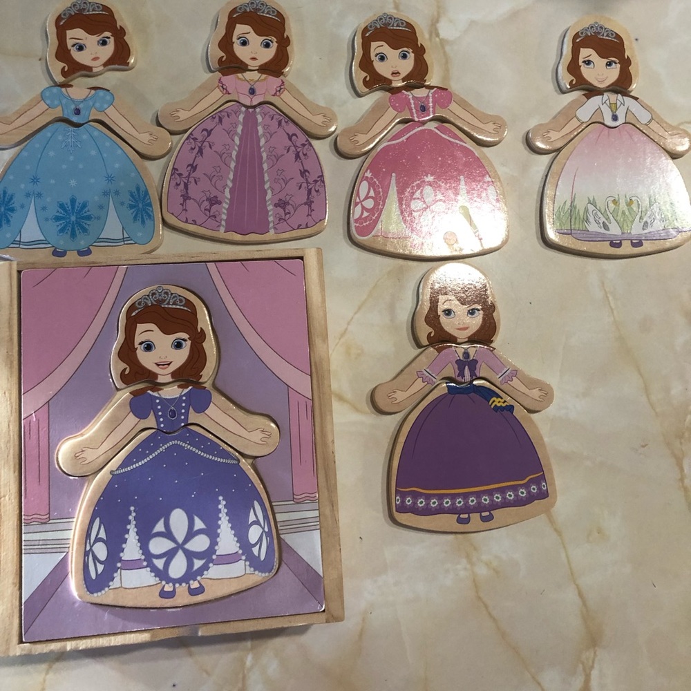 Sofia The First mix and match toy